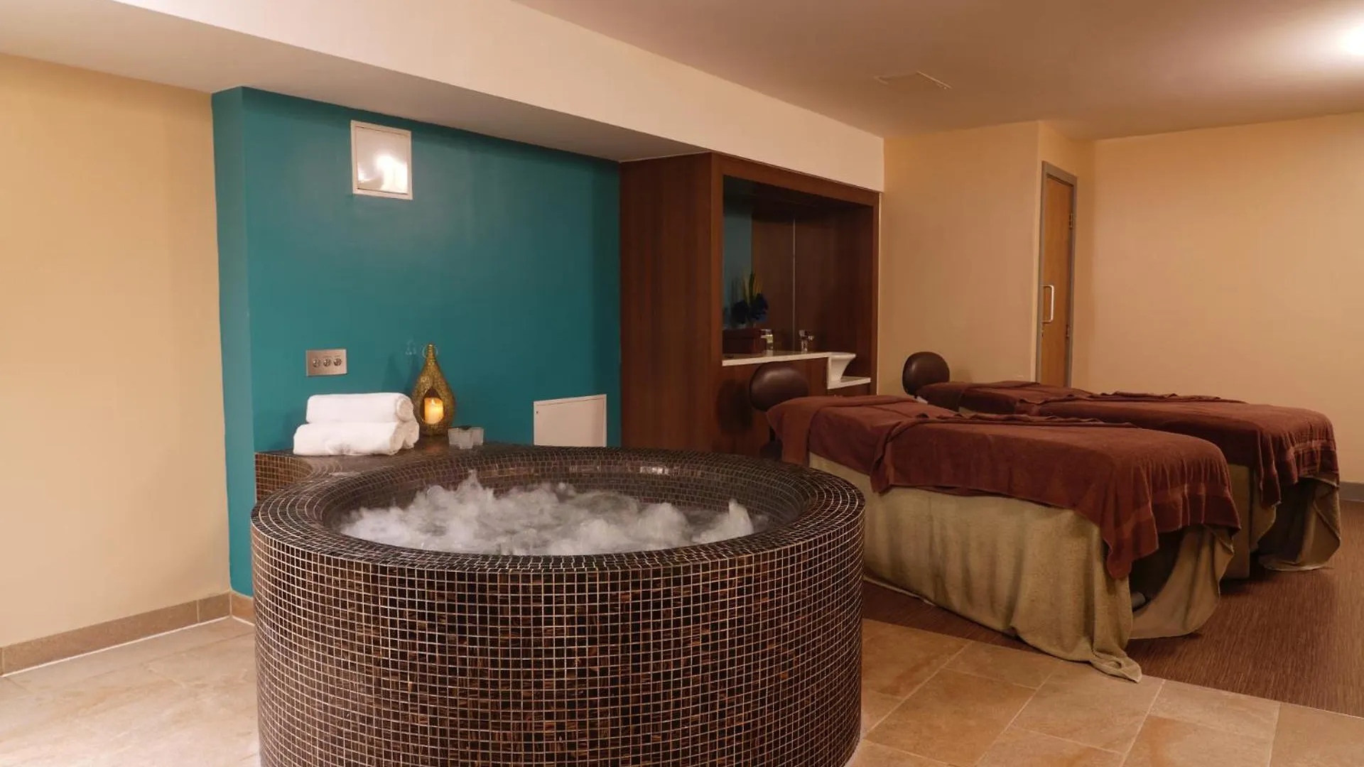 Gomersal Park Hotel & Dream Spa 3*,